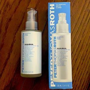 New Peter Thomas Roth AHA/BHA Acne Clearing Gel